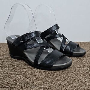 Dansko Ana Glazed Black Buckle Leather Wedge Sandals Sz 6 Womens